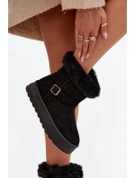 Dámské sněhule na platformě s přezkou a kožešinou Czarne model 21821891 - Boto Dámské sněhule na platformě s přezkou a kožešinou Czarne model 21821891 - Boto