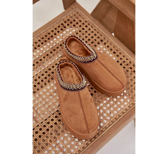 Detské/módne snežnice Jolisse s výšivkou na platforme - ťava Detské/módne snežnice Jolisse s výšivkou na platforme - ťava