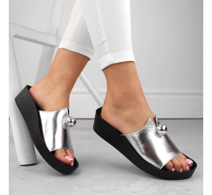 Dámské ažurové sandály béžové model 21904482 - Sabatina