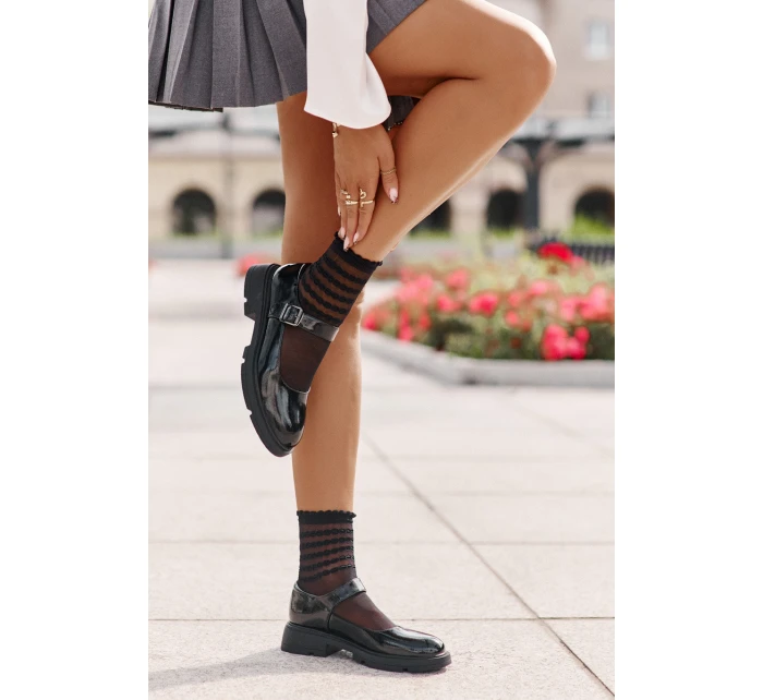 Lakierowane Półbuty Damskie Z Paskiem Czarne Vinceza 62179