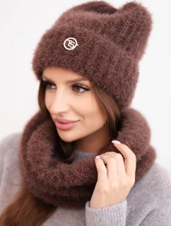 Dámska zimná čiapka a šál s ozdobným emblémom čierna