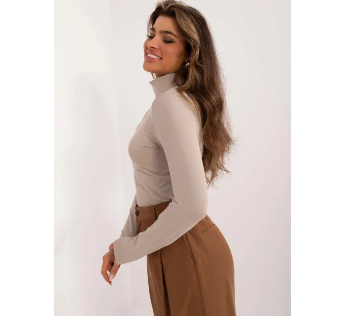 Béžová bavlnená blúzka s rolákom (M02527B)