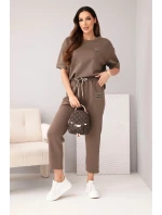 Dámske krémové tričko s krátkym rukávom z viskózy a nohavicami s volánovým lemom mocca