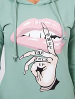 Šaty s dlhším chrbtom a farebnou potlačou tmavo mätovej farby