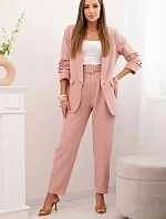Elegantná súprava saka a nohavíc v púdrovo ružovej farbe