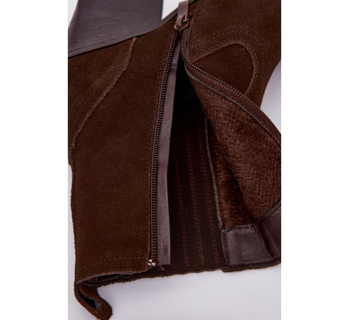 Semišové dámské boty kovbojky na podpatku zateplené čokoládové Dylira Semišové dámské boty kovbojky na podpatku zateplené čokoládové Dylira