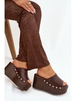 Dámské nazouváky na platformě s čokoládové model 21918831 - Boto Dámské nazouváky na platformě s čokoládové model 21918831 - Boto
