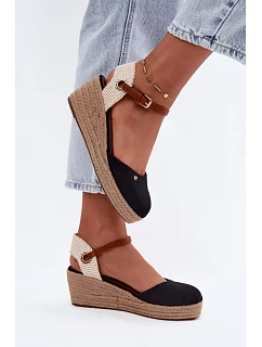 Topánky na klinových podpätkoch, model 229271 Step in style