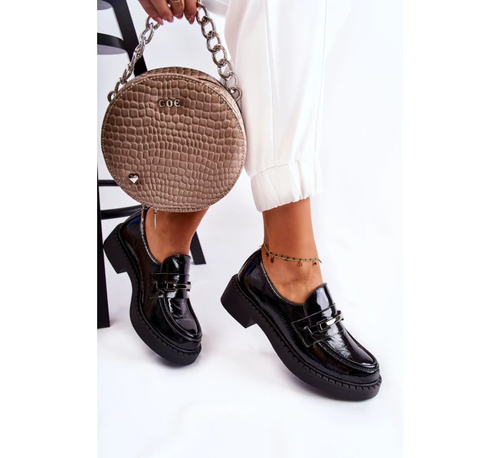 Lakierowane Półbuty Ze Srebrną Ozdobą Czarne Lemar Hestill