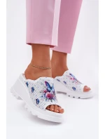 Skórzane Klapki Damskie Na Koturnie Artiker 56C0428 Białe