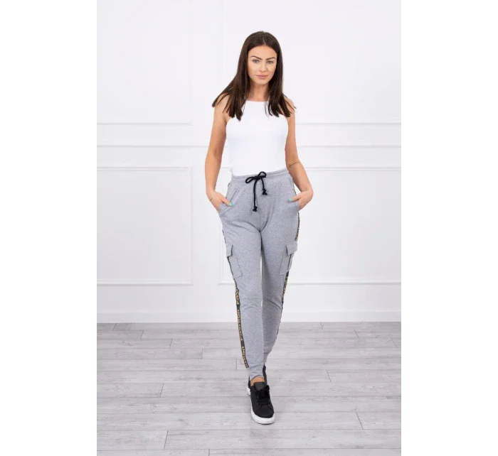 Šedé model 18743724 kalhoty - K-Fashion Šedé model 18743724 kalhoty - K-Fashion