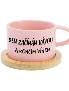 DEN ZAČÍNÁM KÁVOU A KONČÍM VÍNEM - růžový hrníček makronka 200 ml