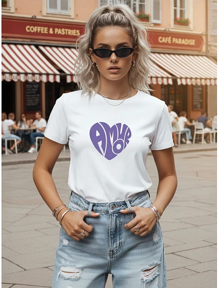 Koszulka bawełniana damska z nadrukiem biała model 22277310 - FashionStreet Koszulka bawełniana damska z nadrukiem biała model 22277310 - FashionStreet