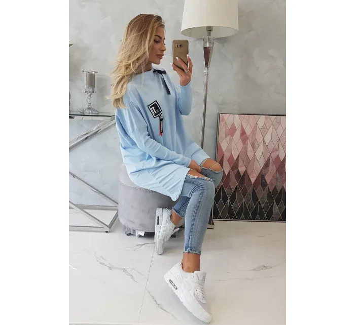 Oversize mikina s asymetrickými boky modrá Oversize mikina s asymetrickými boky modrá