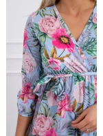 Modré květinové šaty s vázáním v pase Modré květinové šaty s vázáním v pase