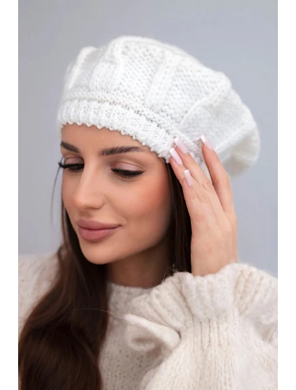 Dámská zimní čepice baret ecru model 21896602 - K-Fashion