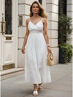 sukienka maxi na biała model 22212344 - FashionStreet sukienka maxi na biała model 22212344 - FashionStreet