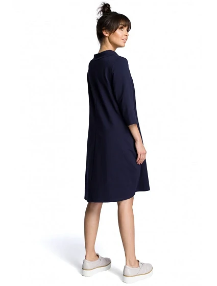 model 18001778 Oversized šaty s páskem na zavazování tmavě modré - BeWear