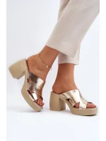 Zazoo Kožené papuče na bloku, zlaté Zazoo Kožené papuče na bloku, zlaté