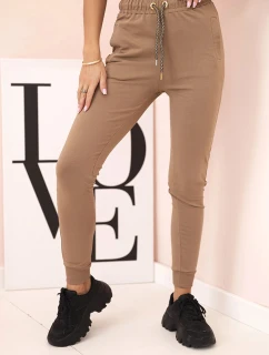 Dámske bavlnené cargo nohavice s vreckami a retiazkou béžovej farby