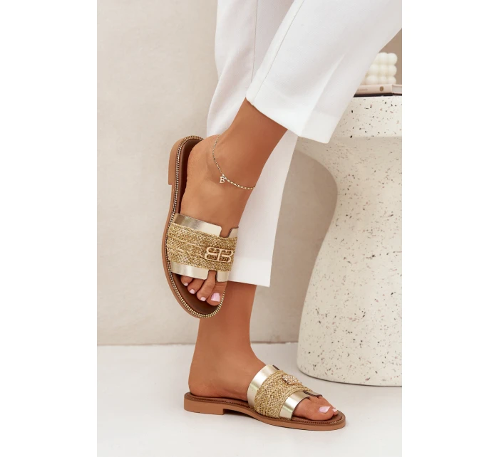 Skórzane Klapki Z Ozdobnym Detalem I Plecionką Zazoo 40426 Złote