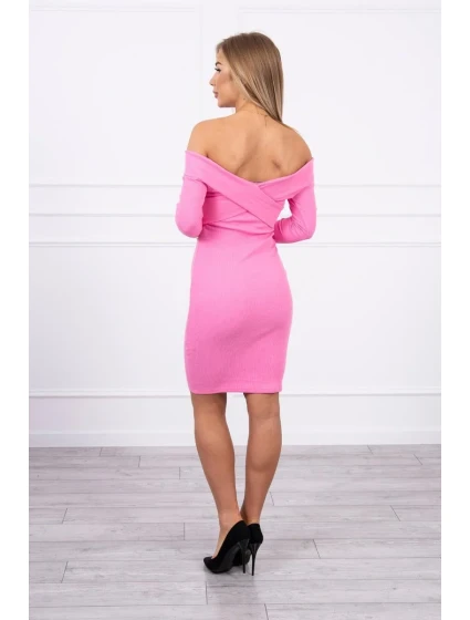 Přiléhavé šaty s výstřihem do V růžové Přiléhavé šaty s výstřihem do V růžové