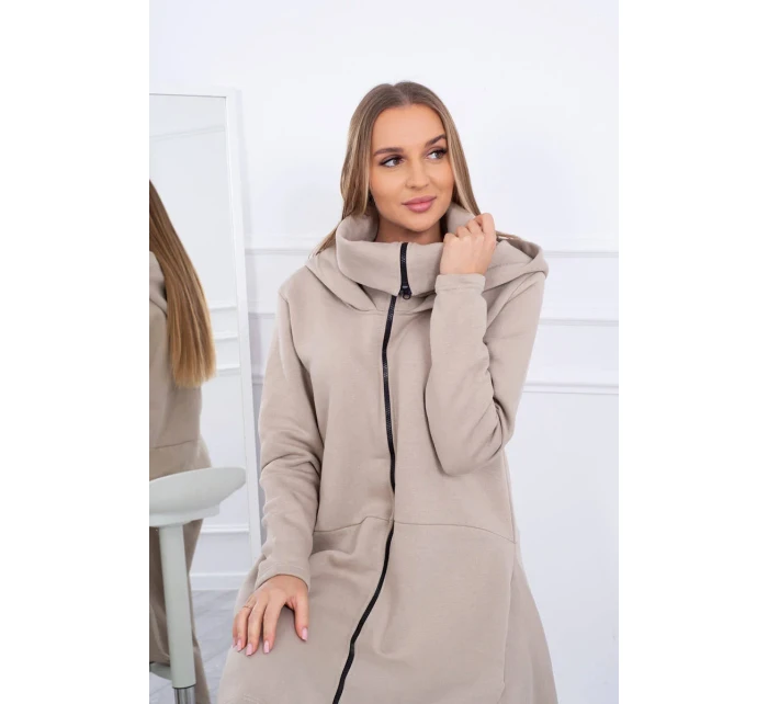 Zateplené šaty s dlhšími bokmi svetlo béžovej Zateplené šaty s dlhšími bokmi svetlo béžovej