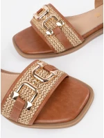 Zaujímavé hnedé sandále na podpätku pre ženy Zaujímavé hnedé sandále na podpätku pre ženy