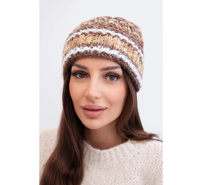 Dámska zimná čiapka s farebným vláknom a elastickou šnúrkou K352 cappuccino