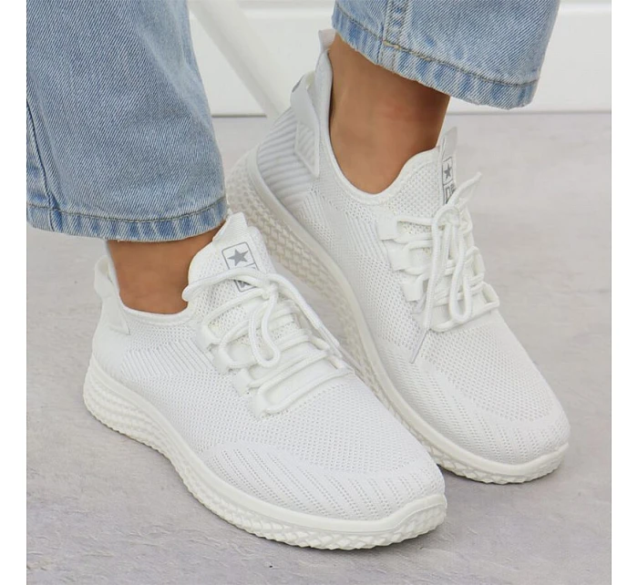 Sportovní obuv model 22097969 bílé NEWS - SWEET SHOES Sportovní obuv model 22097969 bílé NEWS - SWEET SHOES