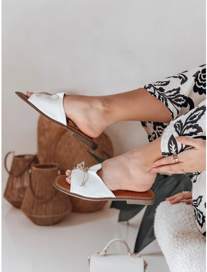 Dámské žabky s mašlí white model 21984620 - Dstreet