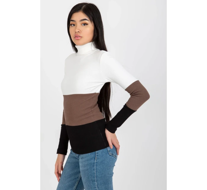 Rolák model 175119 Rue Paris