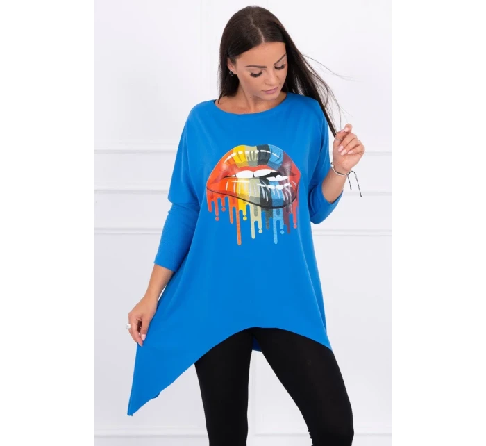 Oversize halenka s potiskem model 18743434 rtů chrpově modrá - K-Fashion Oversize halenka s potiskem model 18743434 rtů chrpově modrá - K-Fashion