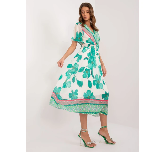 Šaty DHJ SK 11331 5.19 zelených Šaty DHJ SK 11331 5.19 zelených