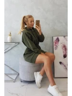 Dámske šaty s kapucňou 68470 Khaki zelená - K-Fashion Dámske šaty s kapucňou 68470 Khaki zelená - K-Fashion