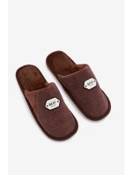 Pánské pantofle s nášivkou hnědé model 21793919 - Boto Pánské pantofle s nášivkou hnědé model 21793919 - Boto