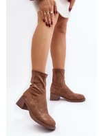 Topánky na podpätku model 189841 Krok vo veľkom štýle Topánky na podpätku model 189841 Krok vo veľkom štýle