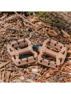 Pedály model 21853533 S hnědé - FUNN