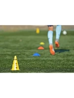 Tréningové kužele Yakimasport s otvormi 100042 Tréningové kužele Yakimasport s otvormi 100042