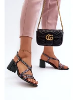 Kožené sandály na nízkém podpatku model 21660069 Tmavě zelené - Maciejka