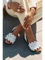 Skórzane Sandały Na Płaskim Obcasie Zazoo 40425 Białe