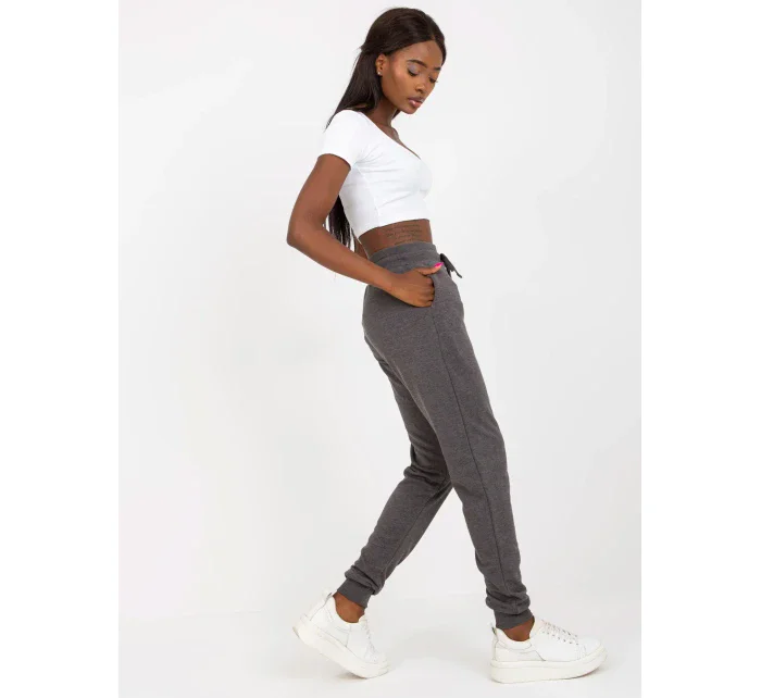 Dámske tepláky B 005 tmavo šedé