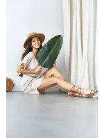 Dámske jednoduché béžové šaty s okrúhlym výstrihom (655) Dámske jednoduché béžové šaty s okrúhlym výstrihom (655)