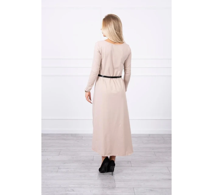 Šaty s ozdobným páskem a nápisem beige Šaty s ozdobným páskem a nápisem beige