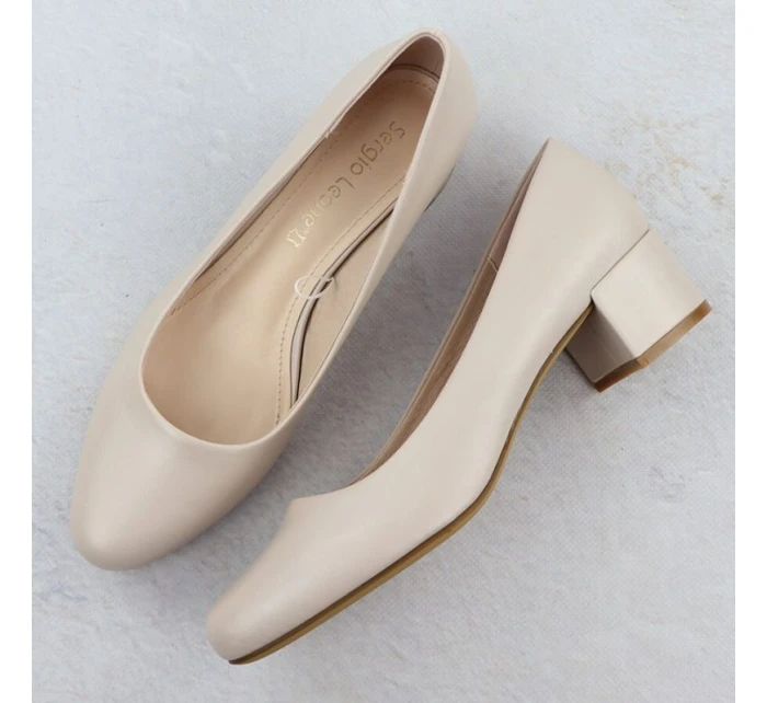 Béžové lodičky na klínku Sergio model 22013058 - LEONE