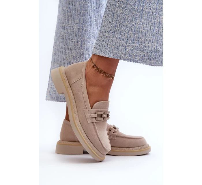 Dámske semišové mokasíny na podpätku s béžovým zdobením D&A Dámske semišové mokasíny na podpätku s béžovým zdobením D&A