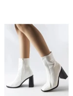 Topánky na podpätku model 204772 Solea Topánky na podpätku model 204772 Solea