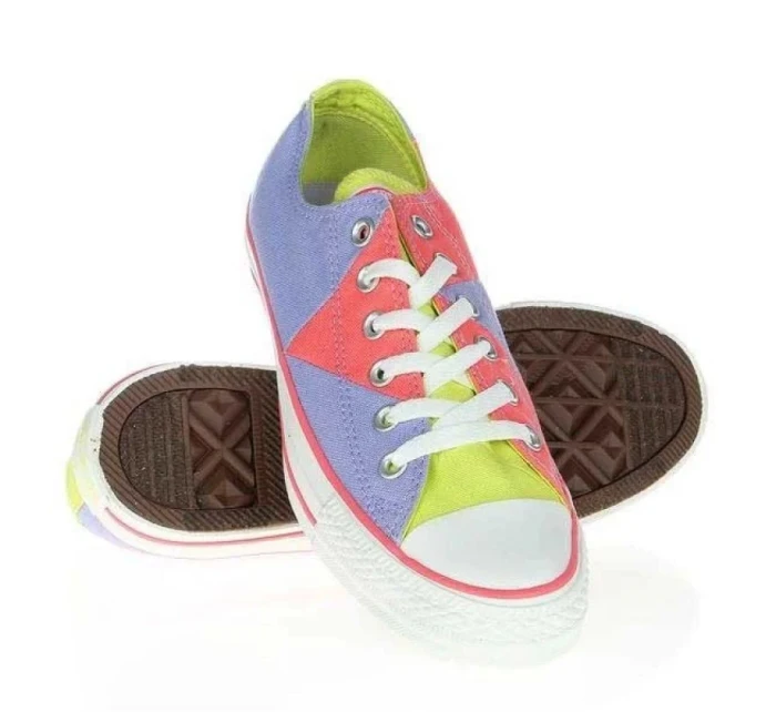 Buty Chuck Taylor W model 19516599 - CONVERSE Buty Chuck Taylor W model 19516599 - CONVERSE