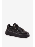 Lakierowane Sneakersy Damskie Na Platformie Lee Cooper LCJ-25-09-3870 Czarne