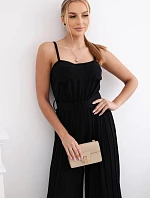 Skladaný overal s ramienkami čierny